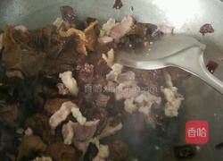 木耳炒肉的做法图解7
