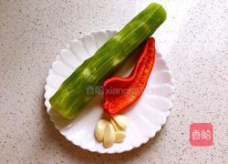 清炒莴苣丝的做法图解1