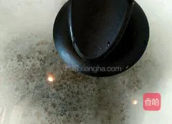 Illustration of how to make crab meal and tofu soup 1