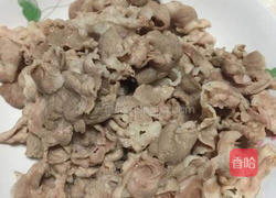 香炒金针肥羊卷的做法图解3