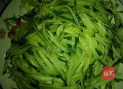 胡萝卜拌黄瓜的做法图解2