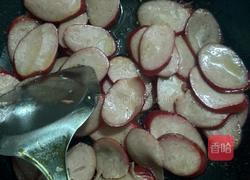 青椒蒜叶炒红肠的做法图解4