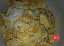 鸡蛋炒粉条的做法图解1