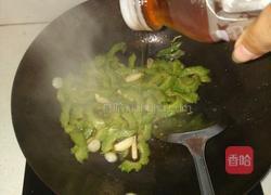 蒜香苦瓜的做法图解5