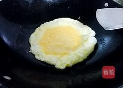 红椒鸡蛋炒玉米的做法图解5