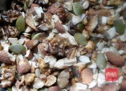 果仁豆沙月饼的做法图解2