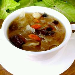 雪菊银耳羹的做法[图]