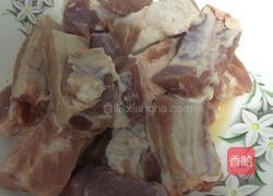 椒盐蒜香骨的做法图解1