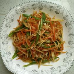 杭椒炒茭白丝的做法[图]