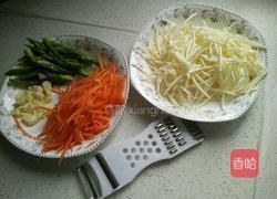 杭椒炒茭白丝的做法图解1