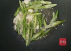 杭椒炒茭白丝的做法图解2