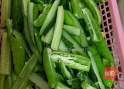 酱油小咸菜的做法图解1