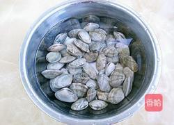 剁椒蚬子的做法图解1