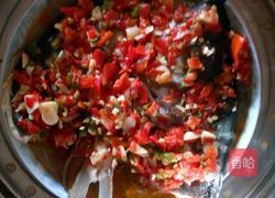 剁椒鱼头的做法图解3