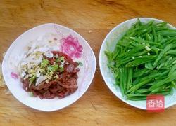 豆角炒肉丝的做法图解1