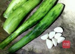 蒜蓉丝瓜的做法图解2