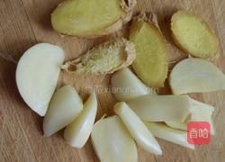 包菜炒肉丝的做法图解3