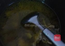 当归黄芪土鸡汤的做法图解5