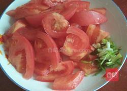 番茄炒蛋的做法图解1