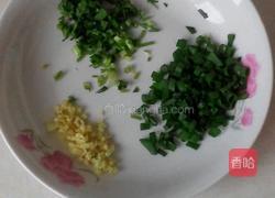 牛腩炖萝卜粉丝的做法图解3