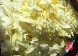 圆白菜素炒面的做法图解2