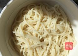 圆白菜素炒面的做法图解3