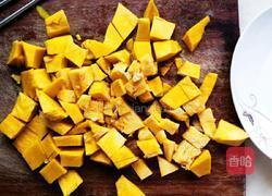 南瓜鸡蛋米汉堡的做法图解1