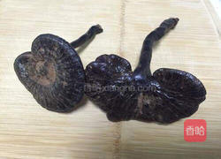 灵芝乌鸡汤的做法图解1