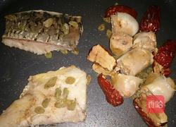 穆氏煎鱼肉泥膘肠(搭剔骨胡椒鱼排)的做法图解10