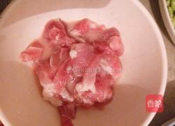 秋葵炒肉的做法图解2