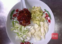 豆瓣酱烧鲳鱼的做法图解5