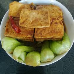 青菜烧豆付的做法[图]