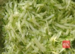 拌黄瓜丝的做法图解1