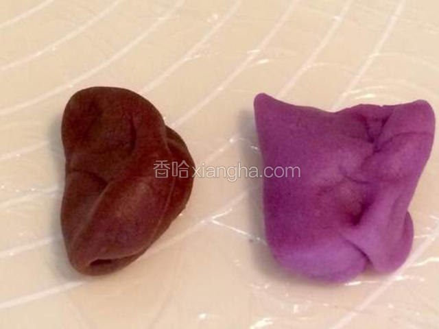 揉匀后的面团是这样子的；