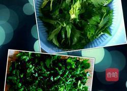 芹菜叶摊鸡蛋的做法图解1