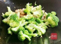 蒜蓉西兰花炒肉的做法图解10