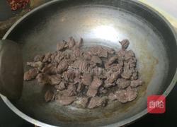 酸辣牛肉的做法图解2