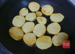 干锅香辣土豆片的做法图解3