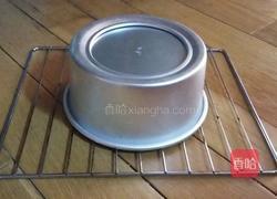 戚风蛋糕的做法图解8
