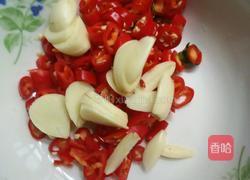 肉末炒毛豆的做法图解1