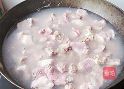 牛肉炖土豆的做法图解1