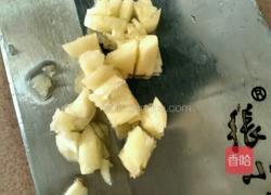 丝瓜炒鸡蛋的做法图解1