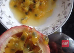 百香果戚风蛋糕的做法图解2