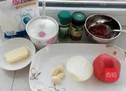 Illustration of how to make pizza sauce 1