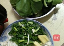 ，鲜虾骨头杂锦拉面的做法图解3