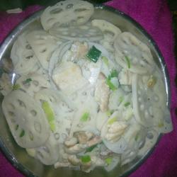 莲藕炒五花肉的做法[图]
