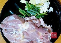 脱骨蜜汁鸡腿的做法图解1