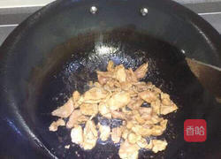 西兰花胡萝卜炒肉片的做法图解5