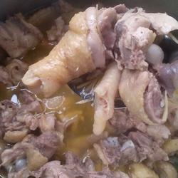 清蒸茶油土鸡的做法[图]