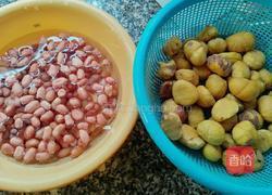 板栗莲藕煲猪脚的做法图解4